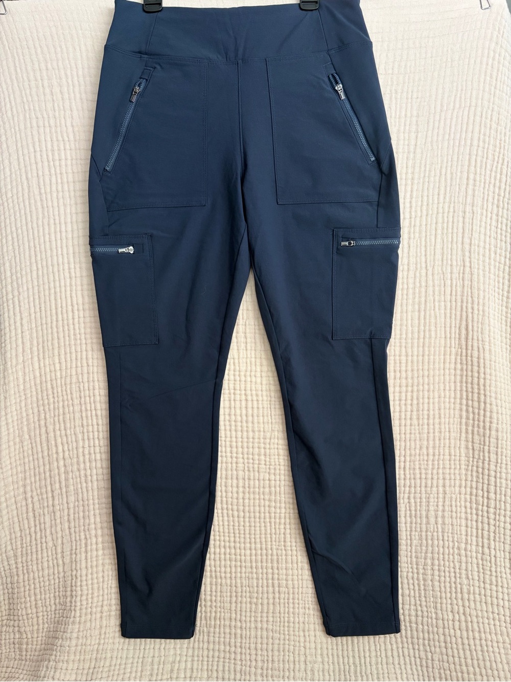 Athleta Headlands Hybrid High Rise Cargo Leggings Navy Size 8 Hiking